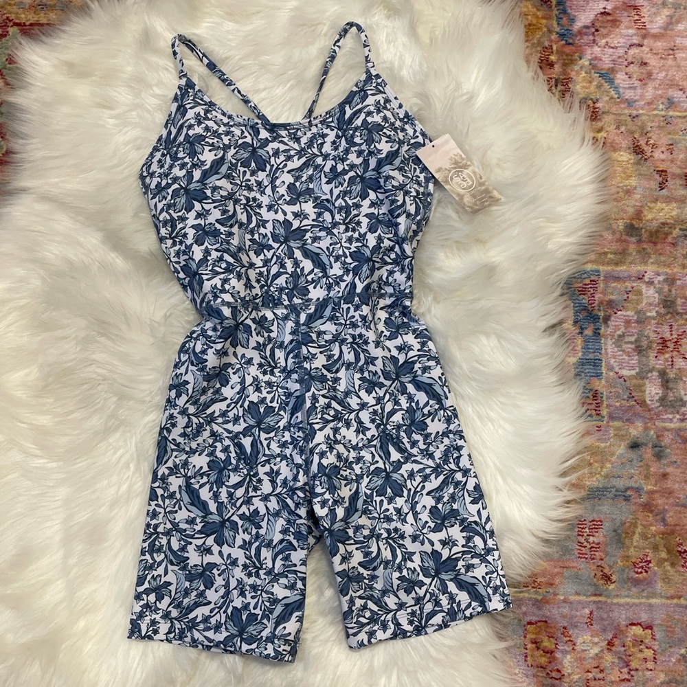 Sage collective floral workout jumper